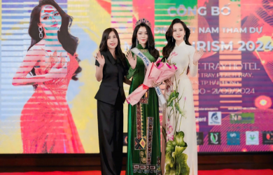 Người đẹp Tuyết Ngân thi Mrs Tourism tại Thái Lan